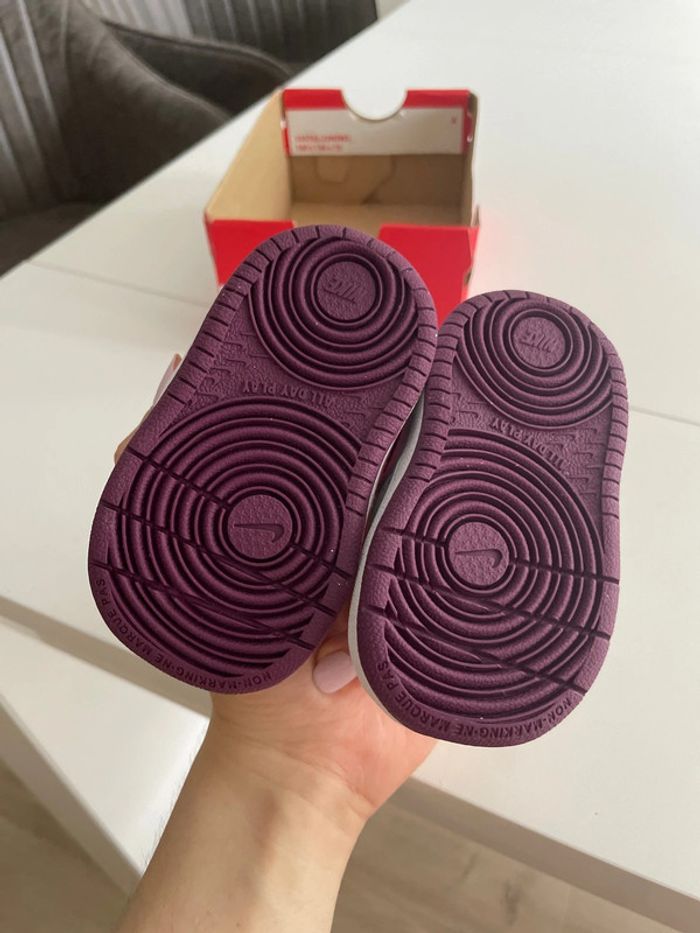 Baskets Nike tail’e 17 neufs - photo numéro 2