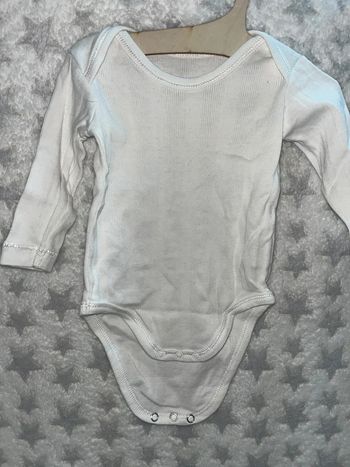 body blanc côtelé