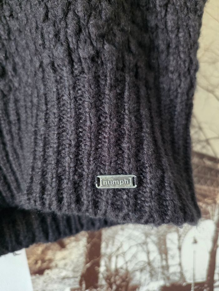 Pull Neuf - photo numéro 3