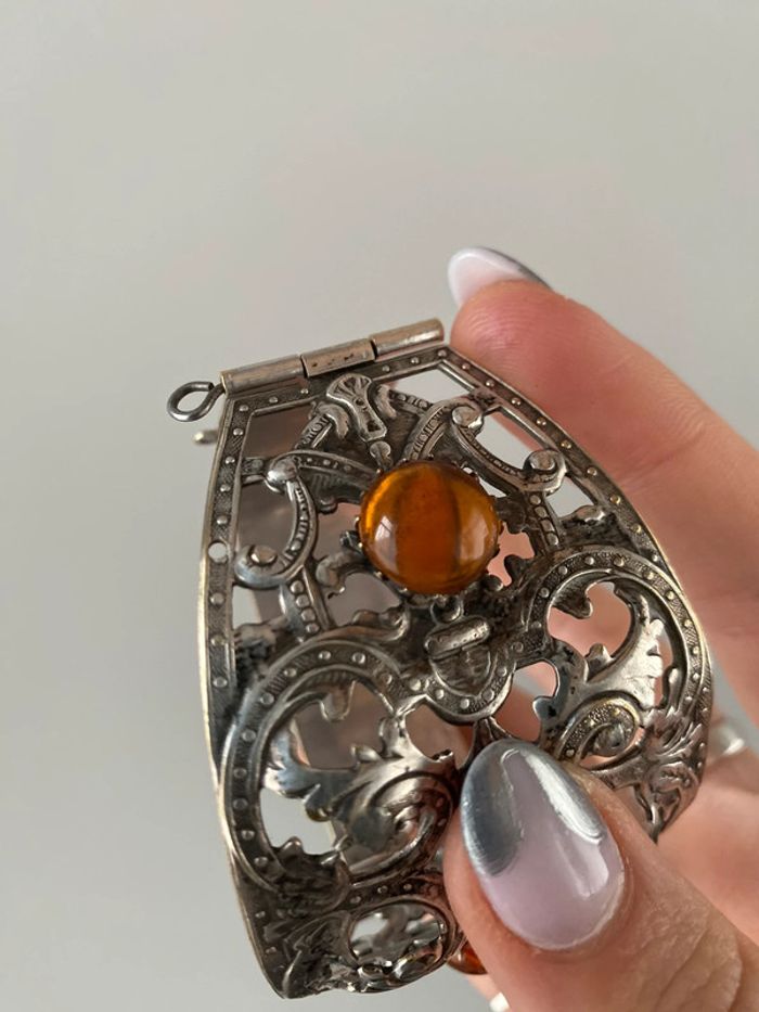 Manchette ambre - photo numéro 14