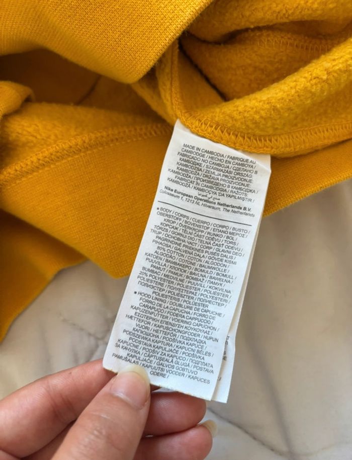 Sweat hoodies Nike à capuche jaune moutarde logo brodé – Taille S oversize(taille M) - photo numéro 7