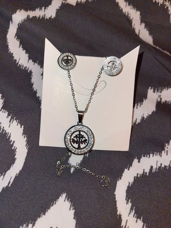 Collier boucle