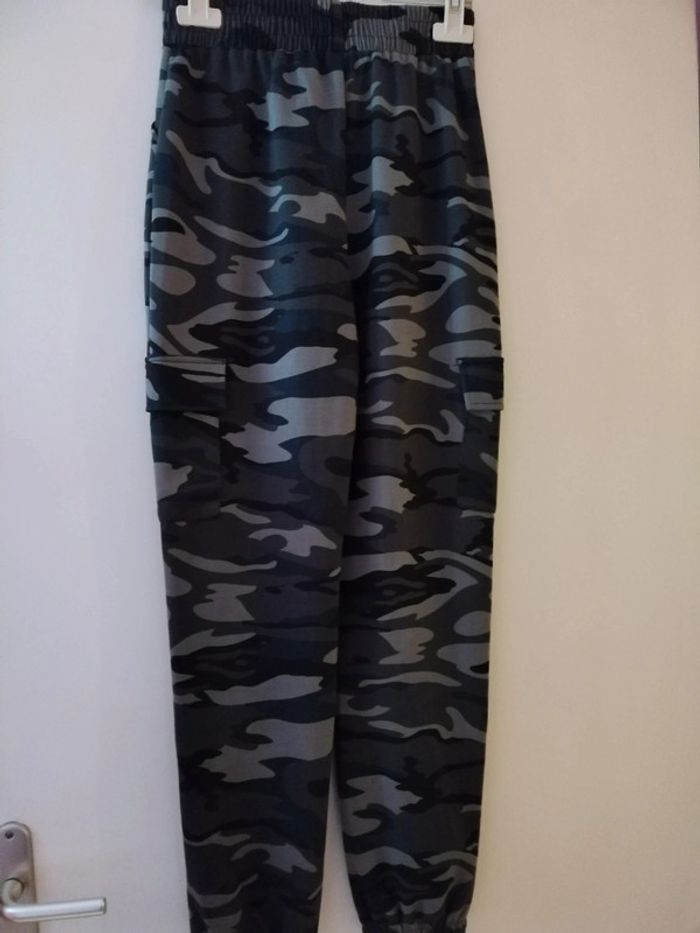 Pantlaon style cargo - photo numéro 8