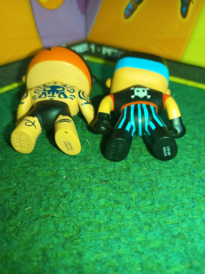 Lot de deux figurines pirates Djeco "2010" - photo numéro 3