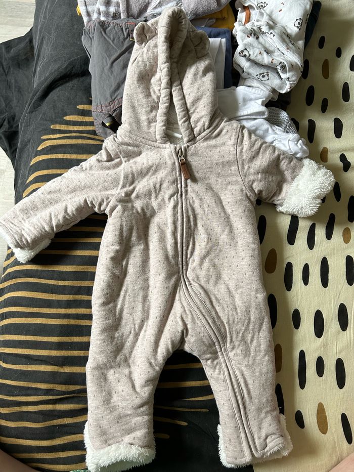 LOT VÊTEMENTS - 1 mois - photo numéro 2