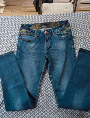 Jean Desigual femme t31