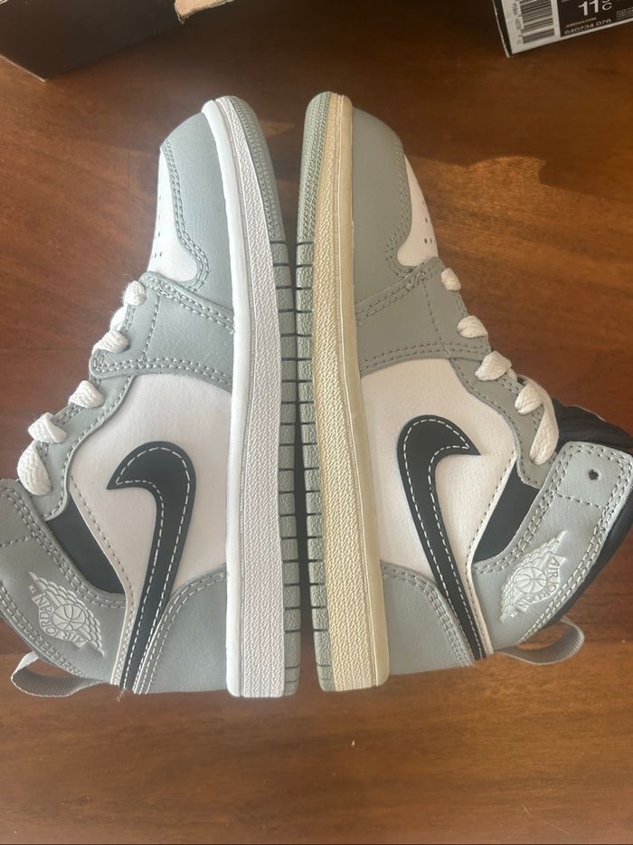 Jordan 1 taille 28.5 - photo numéro 3