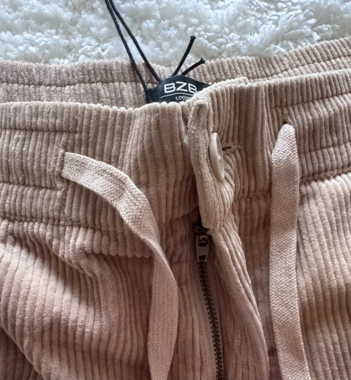 Pantalons BZB neufs – velours côtelé imitation – Beige – taille XL - photo numéro 6