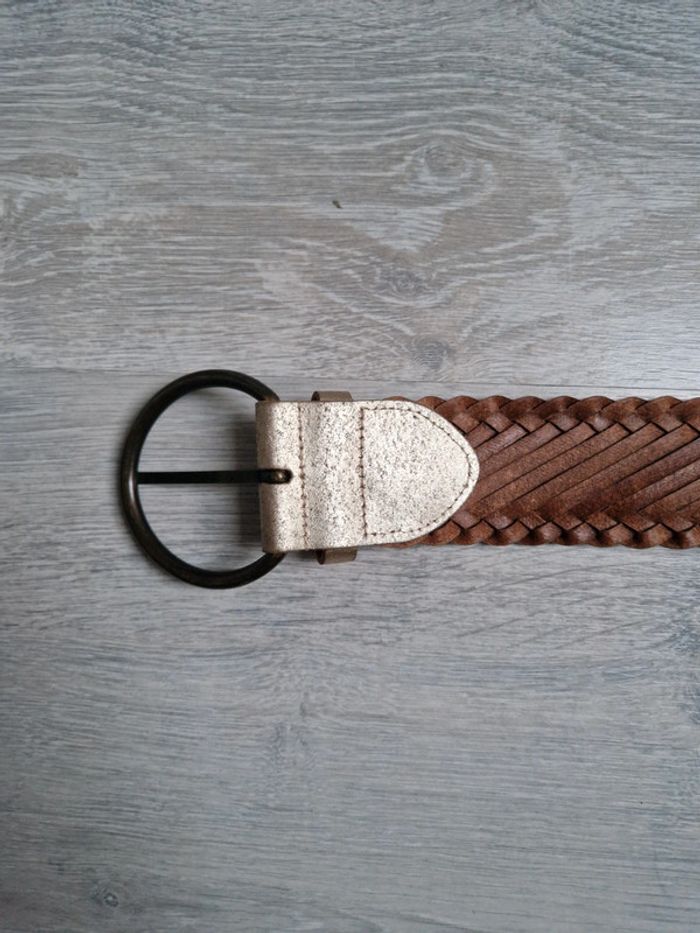 Ceinture large en cuir doré et tressé - photo numéro 3