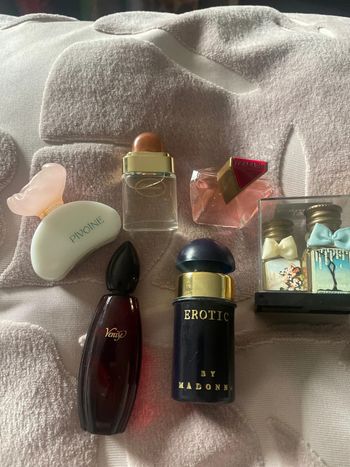 Miniatures de parfum Vintage
