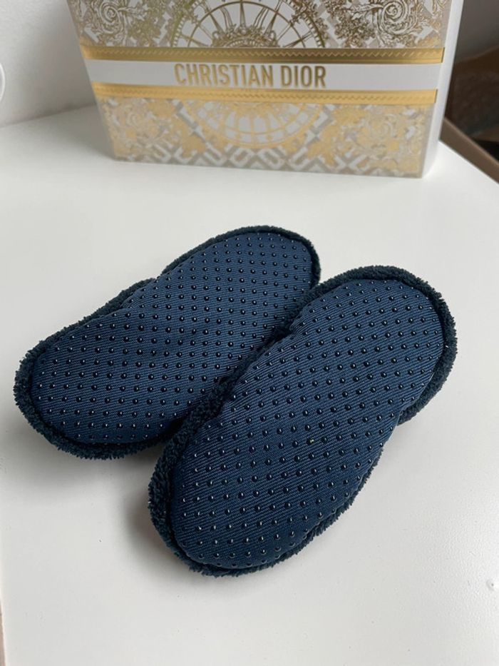 Chausson bébé neuf - photo numéro 2