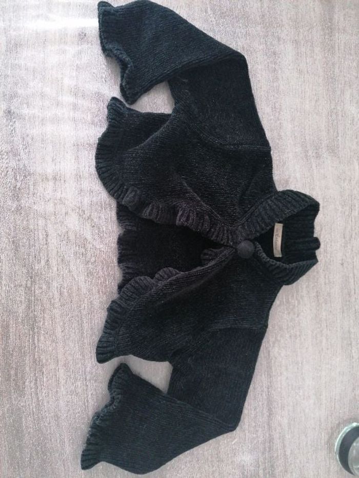 Boléro 100% acrylique 2 ans