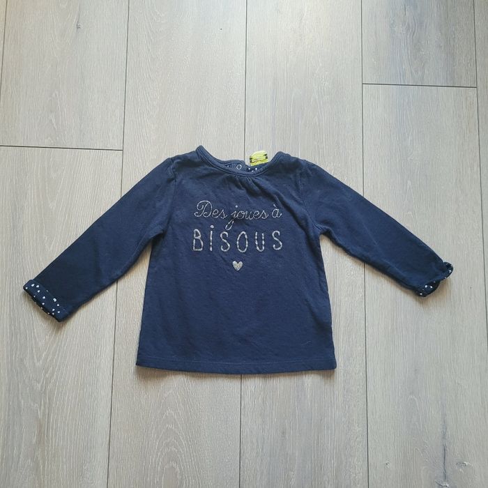 Pull fin bleu marine. Fille2 ans. Marqué Tape à l oeil