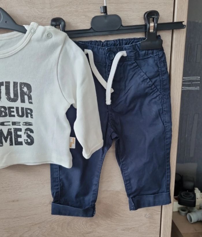Ensemble 6 mois tee shirt mini gold pantalon kiabi - photo numéro 3
