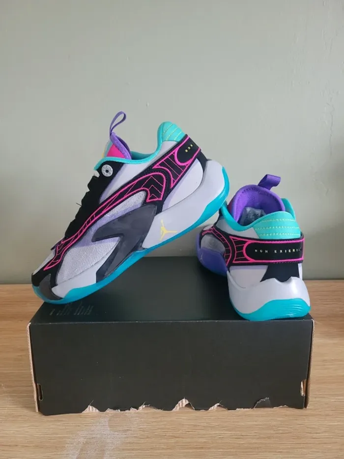 Jordan Luka2 GS T38,5 100% Authentique - photo numéro 2