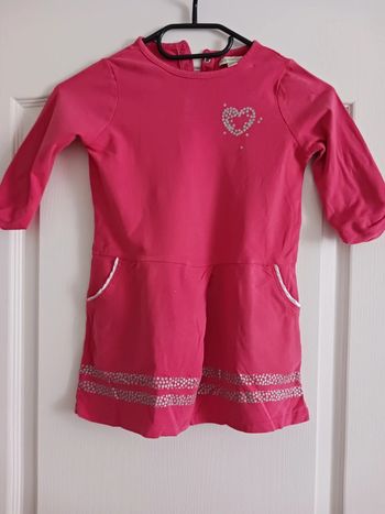 Vend robe Vertbaudet corail 4 ans