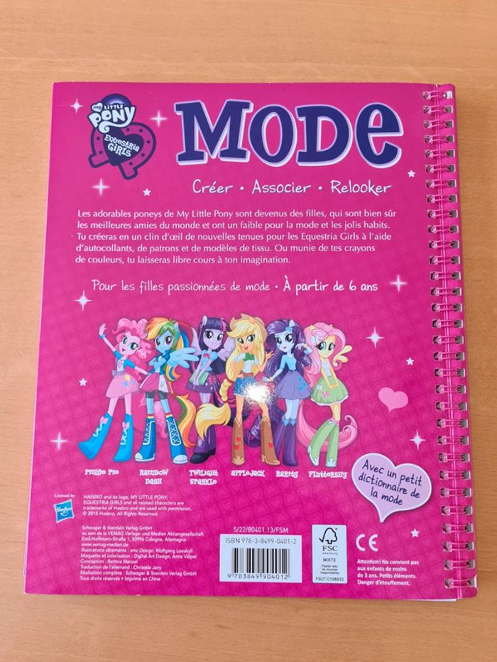 Livre My little pony création mode neuf
Hasbro - photo numéro 2