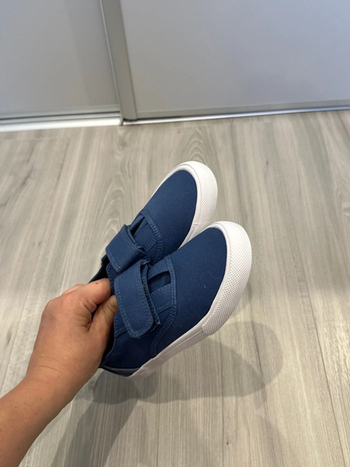 Chaussures Okaidi taille 31 neuves - photo numéro 4