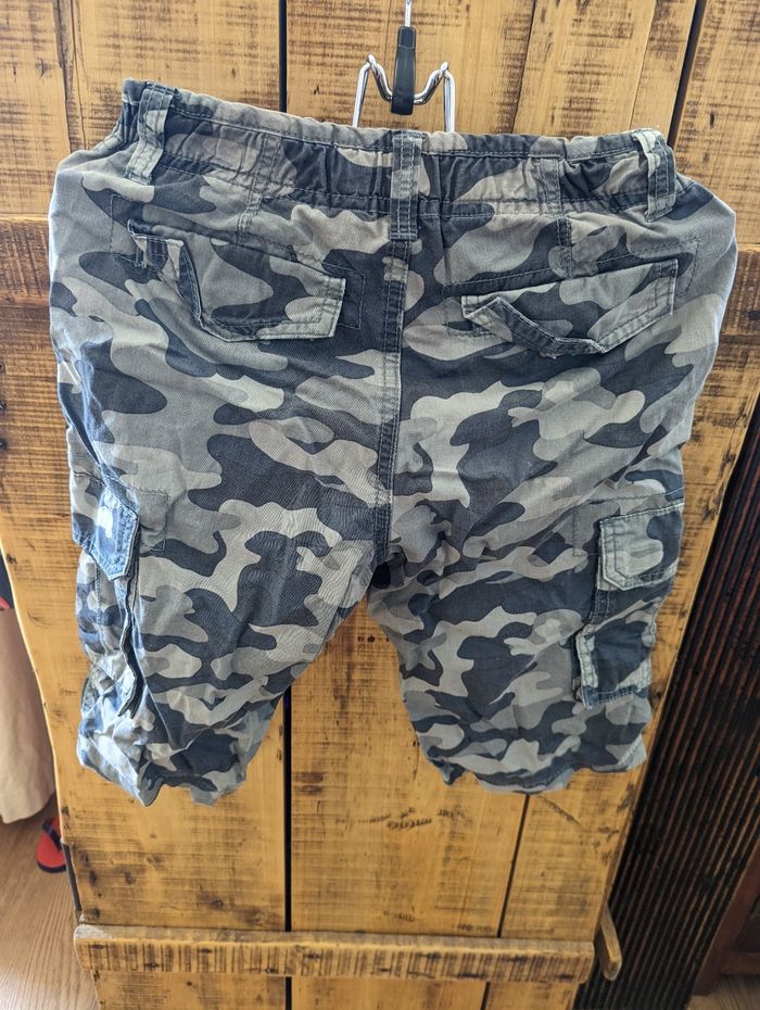 Short cargo Kiabi camouflage 10ans - photo numéro 2