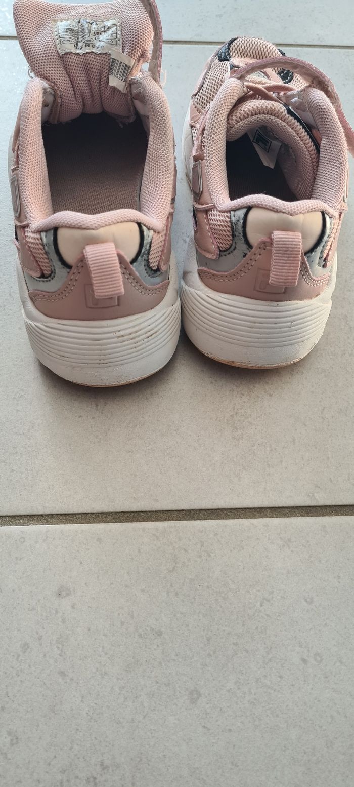 Baskets FILA Taille 30 - photo numéro 4