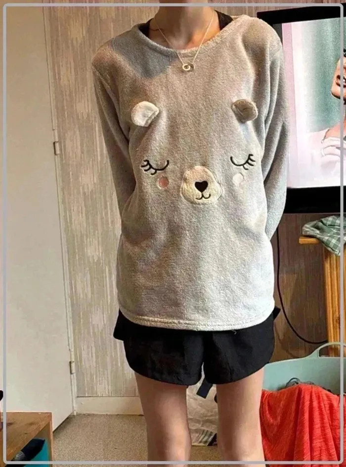 Pull doux de pyjama taille 36 marque kiabi