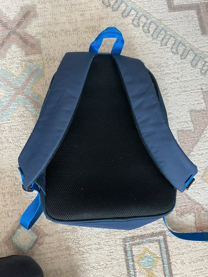 Sac à dos + trousse - photo numéro 3