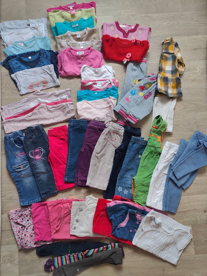 Lot vêtements fille 12 mois