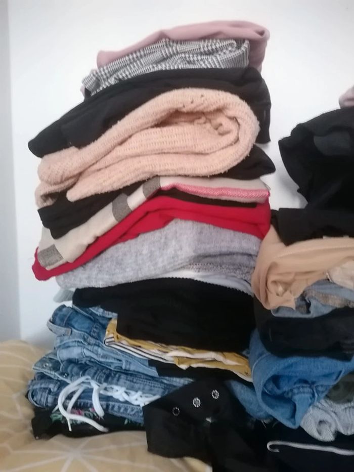 Lot de plus de 100 vêtements de la taille 38 a 42 - photo numéro 3