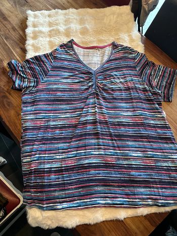 TEE shirt coloré