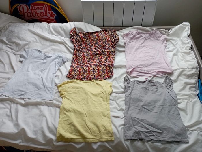 Lot 5 tee shirt manches courtes 8 ans marques diverses - photo numéro 3