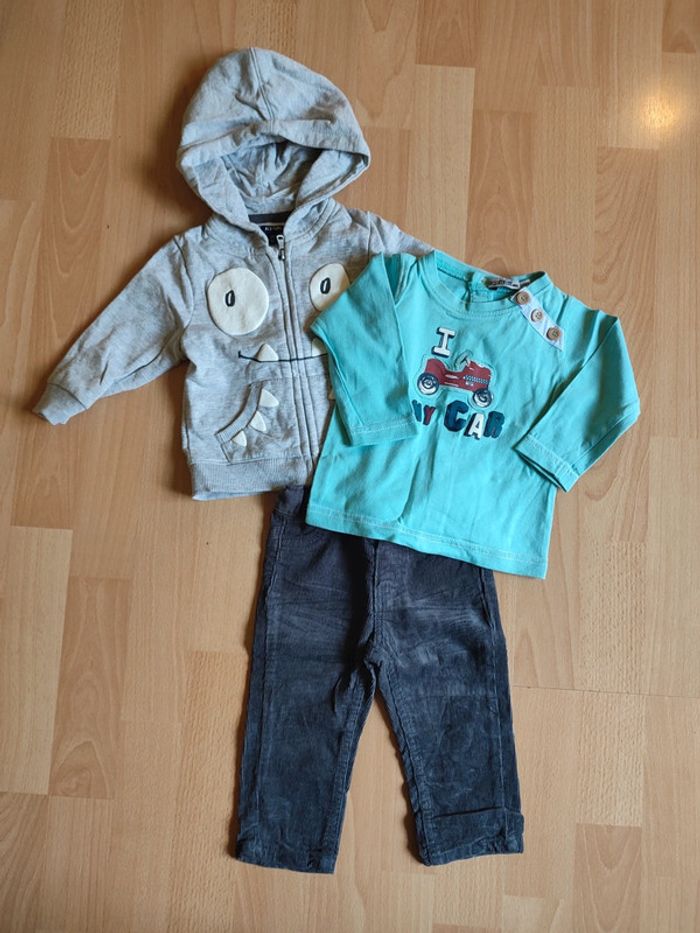 Lot ensemble pantalon + t-shirt manches longues + sweat zippé à capuche en 6M