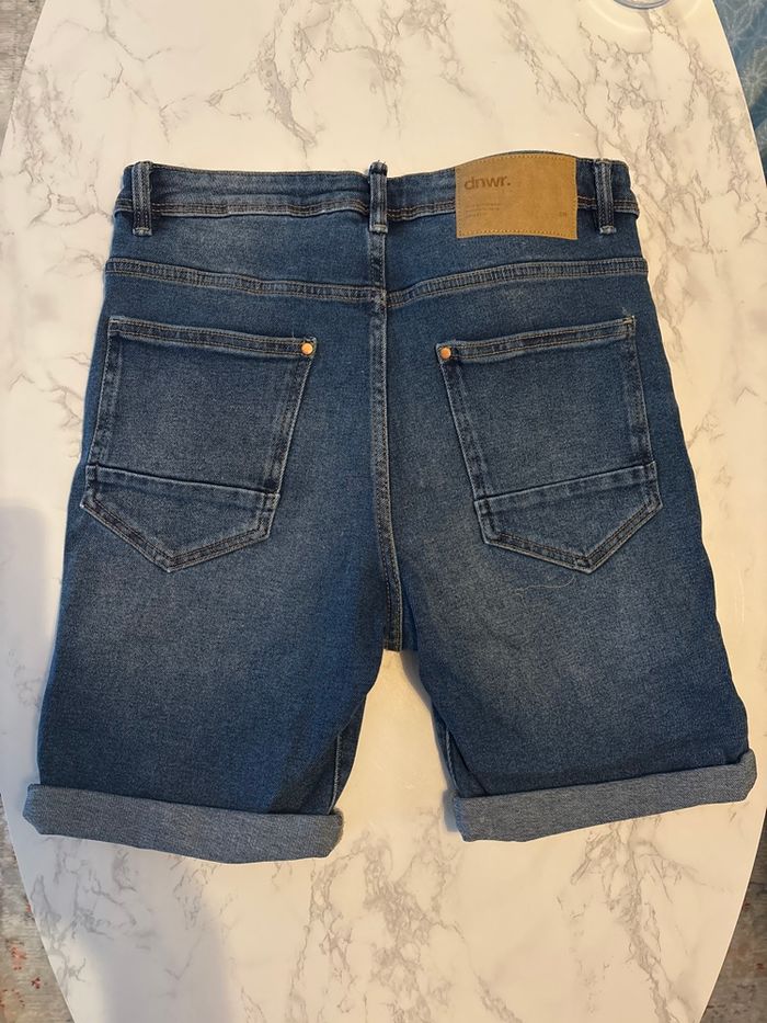 Short en Jean Zara Homme Taille 38 - photo numéro 2