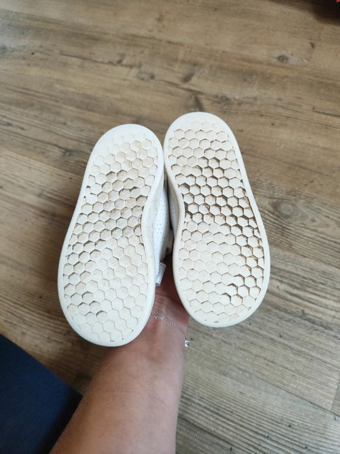 Basket Adidas blanc et rose T24 - photo numéro 3