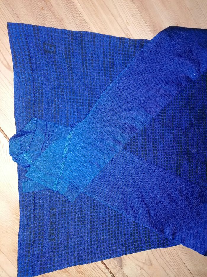 T-shirt sport technique Kipsa col V manches longues garçon 12/13 ans ans - photo numéro 3