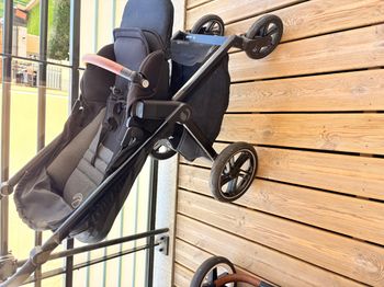 Poussette Duo MUUM Pro + Matrix light 2 COLD black