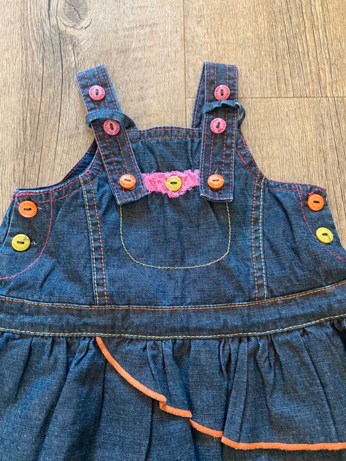 Superbe petite robe en jean clayeux 6 mois excellent état - photo numéro 2