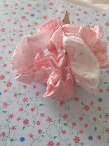 5 chouchous rose et blanc