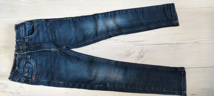Jean tape a l'oeil