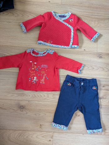 Tenue à fleurs 3M
