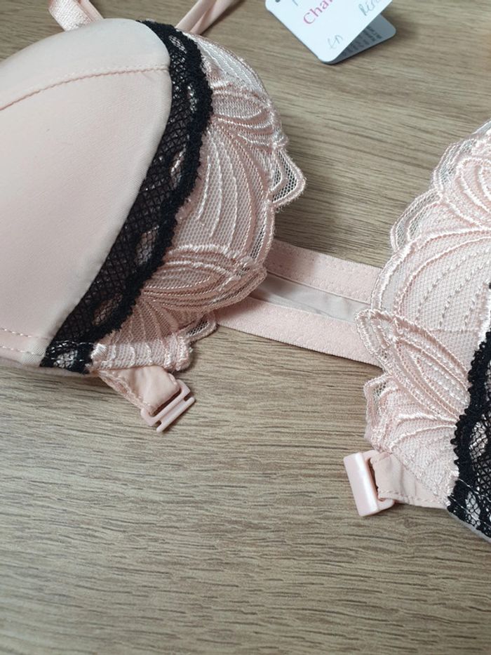 Soutien gorge rose dentelle noire - photo numéro 3