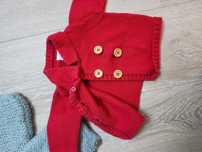 Lot de gilets 3 mois - photo numéro 4