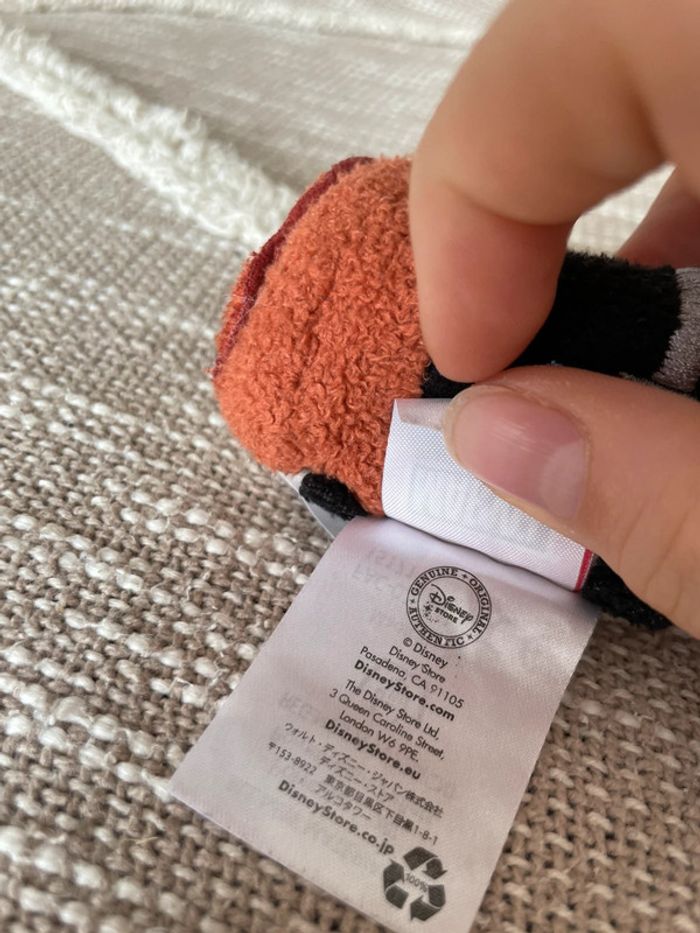 Tsum tsum mini 9cm Disney store officiel Marvel Black widow très bon état - photo numéro 4