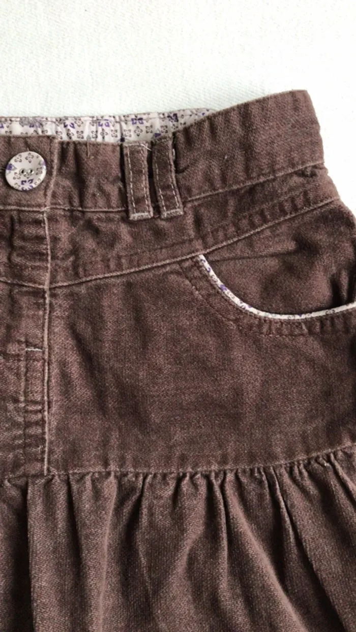 Jupe marron de chez NKY (Kiabi) Taille 4 ans - photo numéro 2