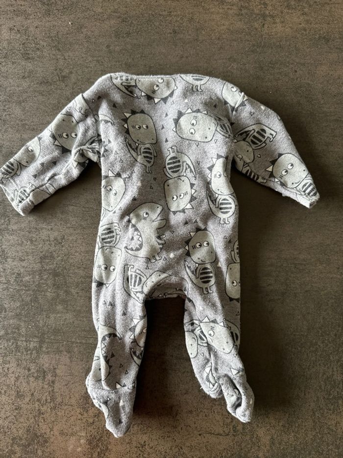 Lot de 2 pyjamas/ grenouillère motif dinosaure - photo numéro 5