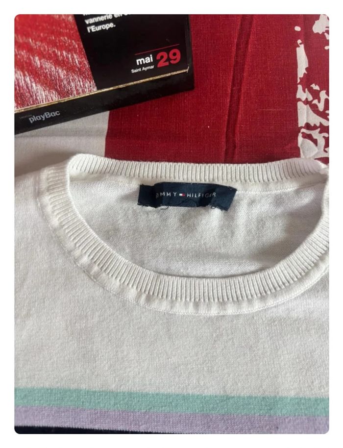 Sweat Tommy Blanc avec des liserés bleu et rose taille M - photo numéro 6