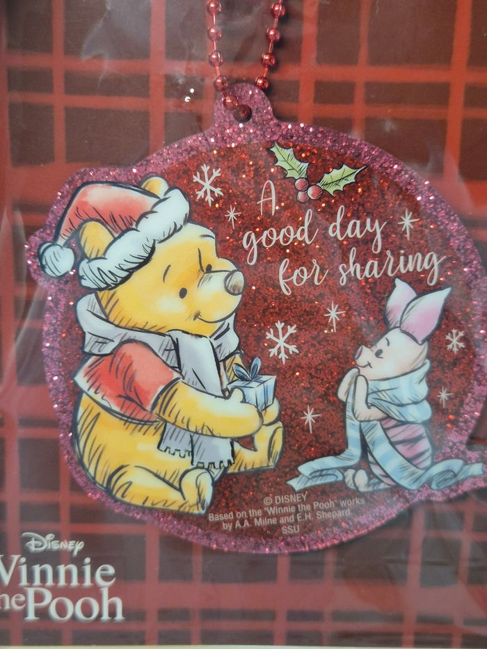 Petit ornement de Noël Disney Happykuji 2025 : Winnie l'ourson - photo numéro 3