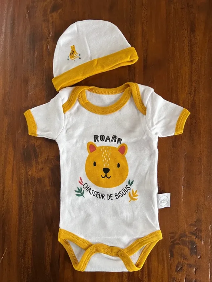 Body et bonnet de naissance