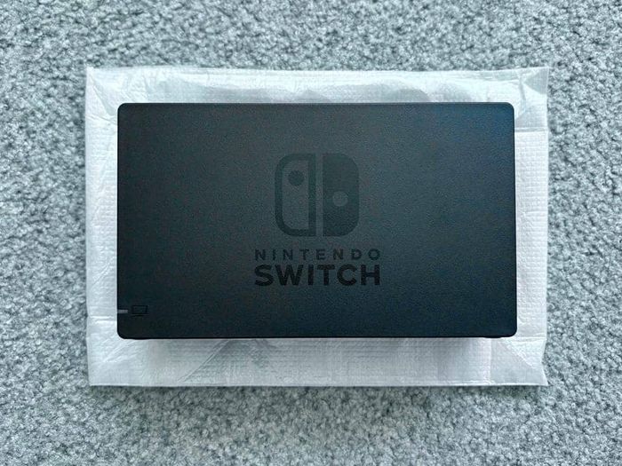Console Nintendo Switch (2019) avec accessoires - photo numéro 4