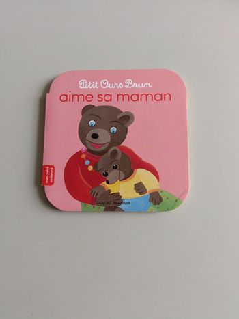 Petit Ours Brun aime sa maman Bayard jeunesse