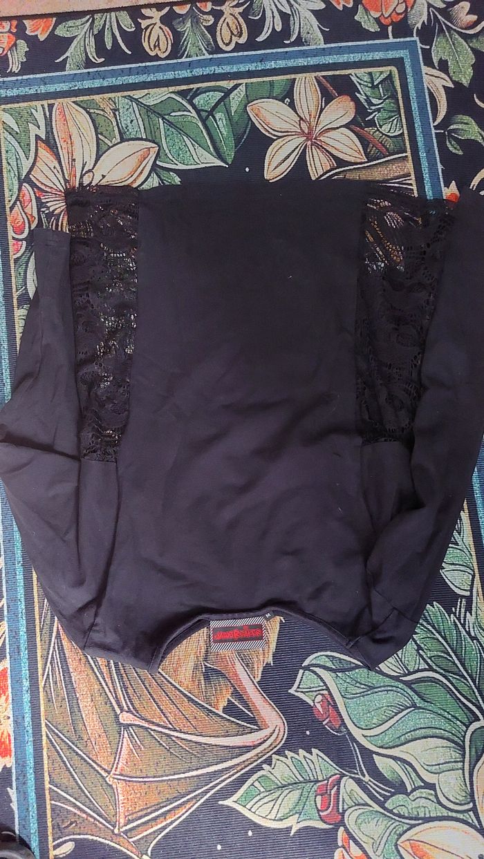 Tee-shirt gothique - photo numéro 10